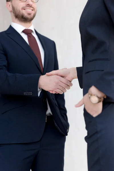 Cropped View Business Colleagues Suits Shaking Hands — Stock Photo, Image