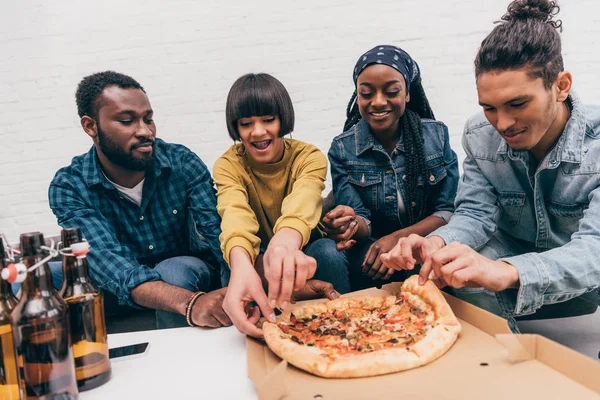 Pizza — Fotografia de Stock