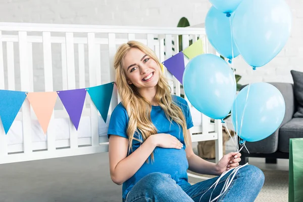 Beautiful Pregnant Woman Sitting Floor Leaning Crib Baby Party — Stock Photo, Image