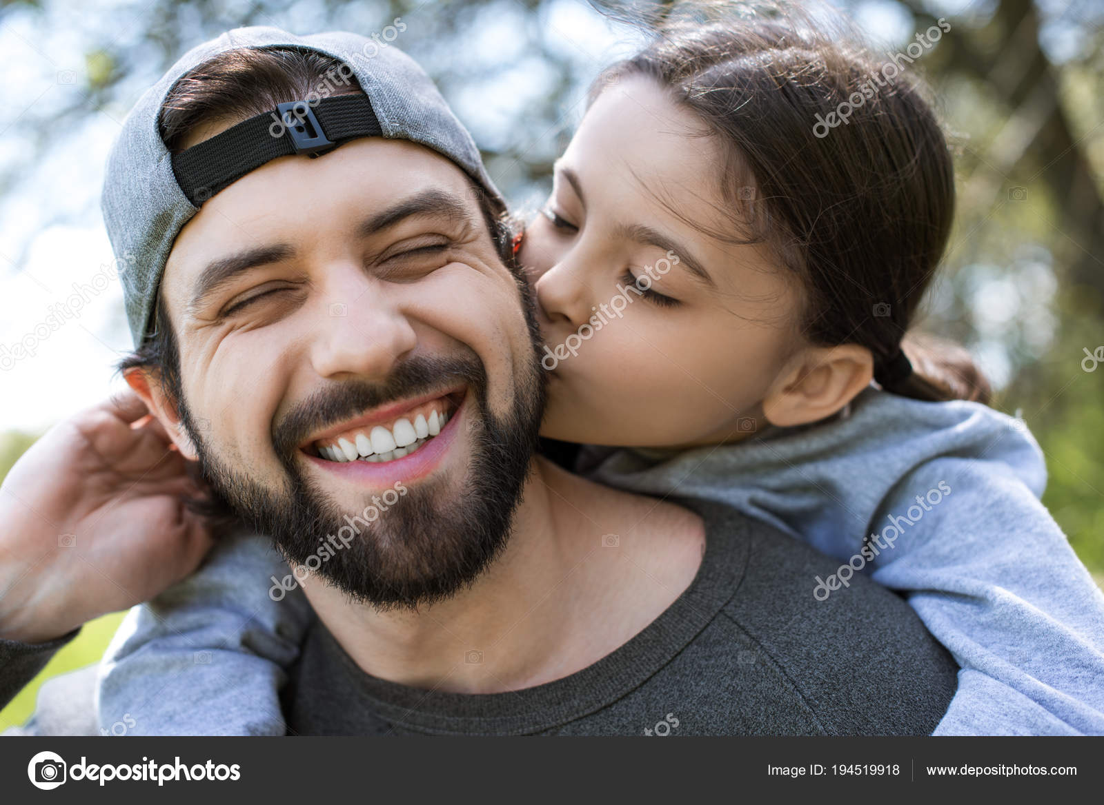 Featured image of post Kiss Images Cheeks / I searched for this on bing.com/images.