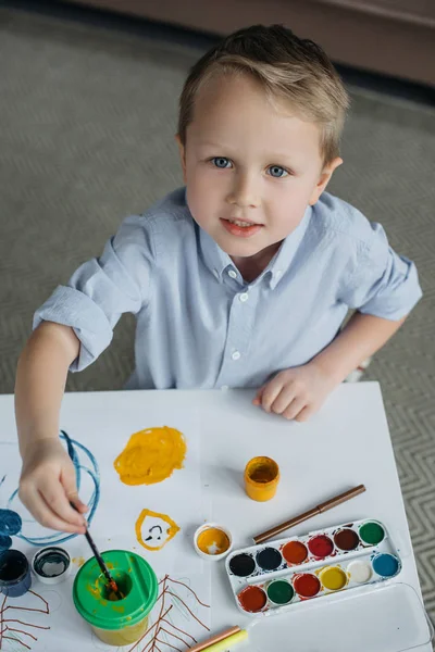 High Angle View Little Boy Brush Paintings Drawing Picture Alone — Stock Photo, Image