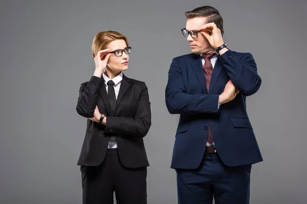 Zakenvrouw Zakenman Concurrentie Geïsoleerd Grijs — Stockfoto