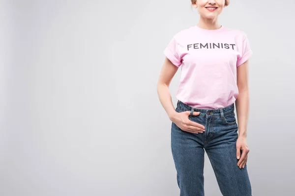 Vue Recadrée Une Femme Souriante Shirt Féministe Rose Isolé Sur — Photo