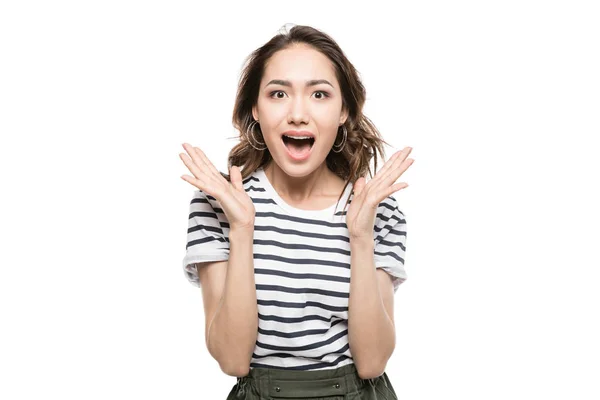 Mujer joven sorprendida - foto de stock