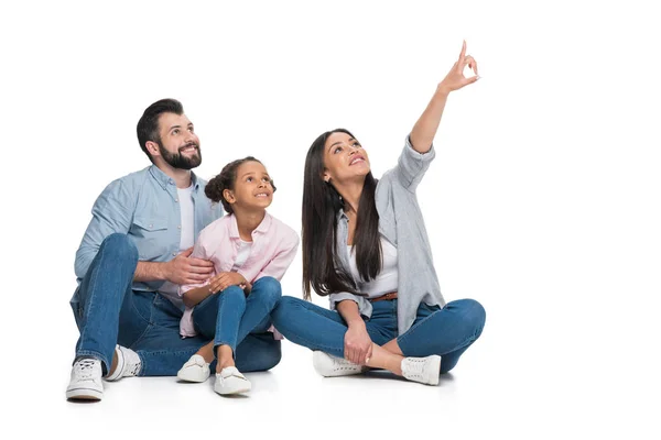 Familia multiétnica feliz - foto de stock