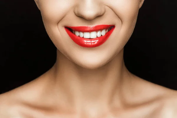Mujer atractiva con labios rojos - foto de stock