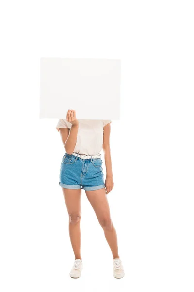 Mujer atractiva con banner en blanco - foto de stock