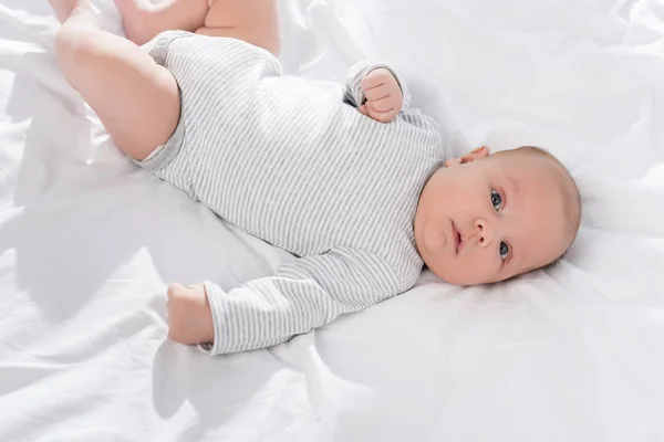 Petit Garcon Bebe Nouveau Ne Peu Stock Photo