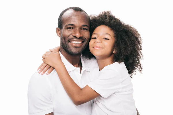 Africano americano padre y hija abrazos - foto de stock