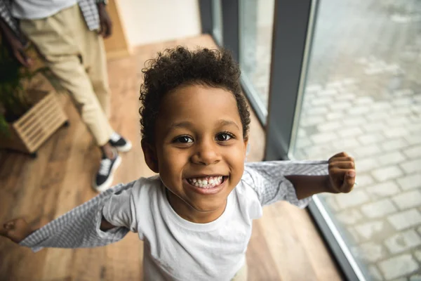 Heureux afro-américain enfant — Photo de stock