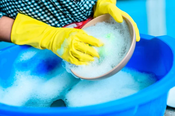 Washing dish — Stock Photo