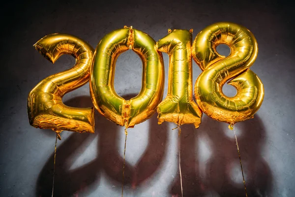 Golden 2018 sign balloons — Stock Photo