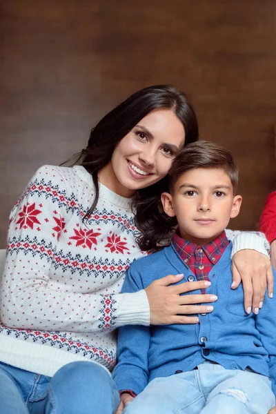 Mãe e filho felizes — Fotografia de Stock