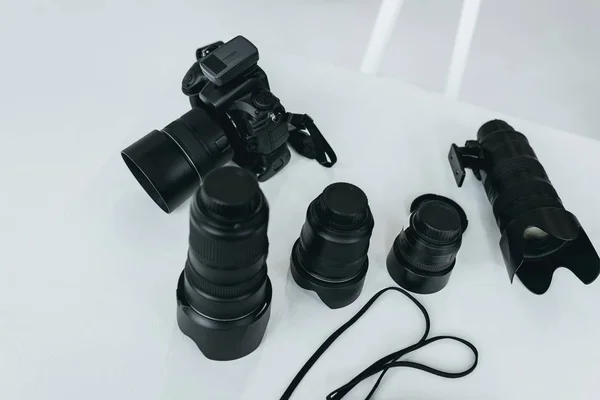 Câmera digital com lentes — Fotografia de Stock