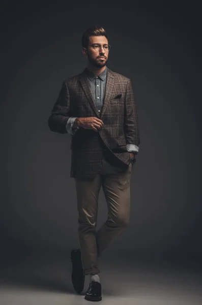 Man in suit and glasses — Stock Photo