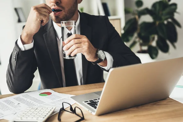 Taking pill — Stock Photo