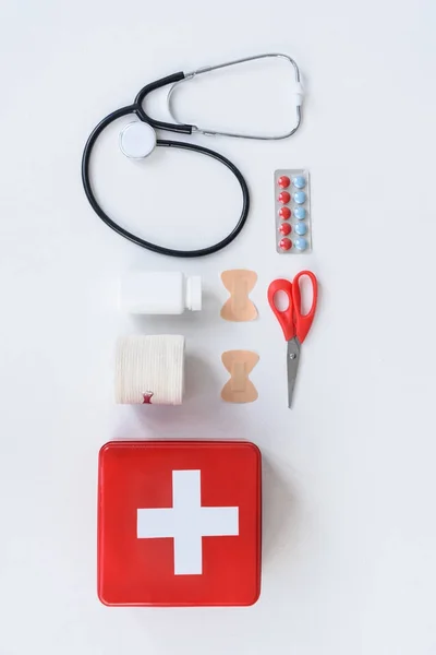Kit di pronto soccorso — Foto stock