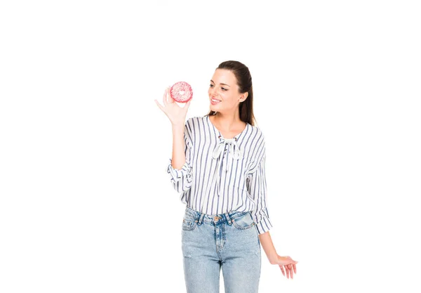 Femme souriante avec beignet — Photo de stock