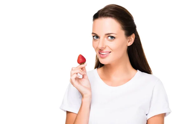 Frau mit frischen Erdbeeren — Stockfoto