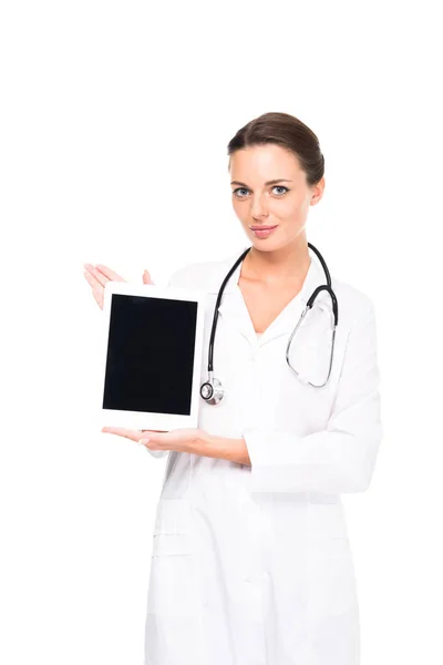 Medico con tablet digitale — Foto stock