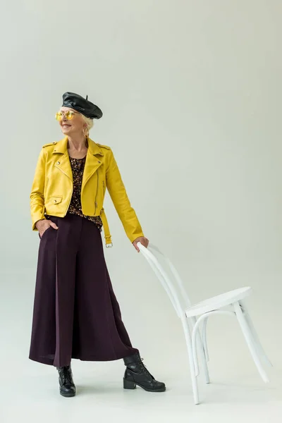 Mulher sênior na moda — Fotografia de Stock