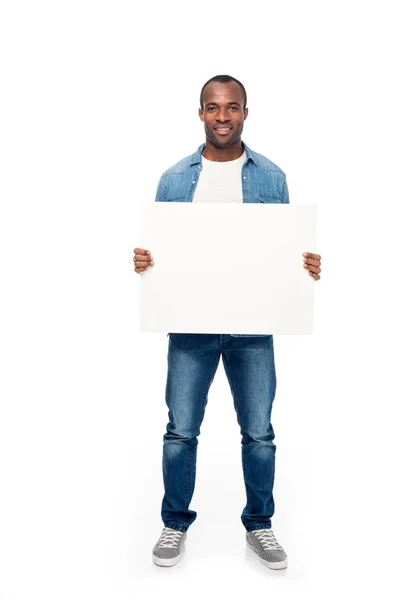 Uomo afroamericano con banner bianco — Foto stock