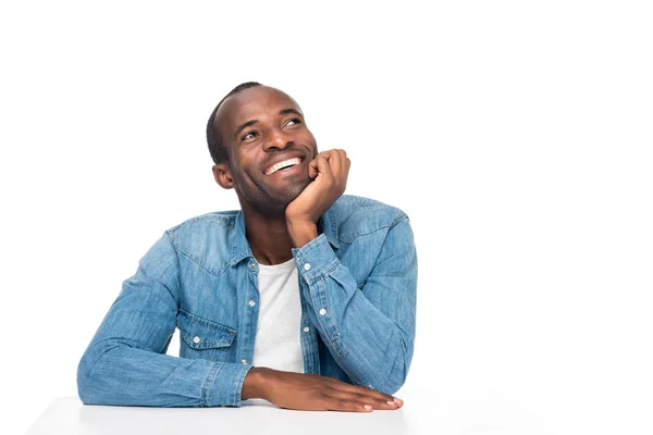 Sorridente uomo afroamericano — Foto stock