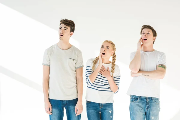 Young shocked friends — Stock Photo