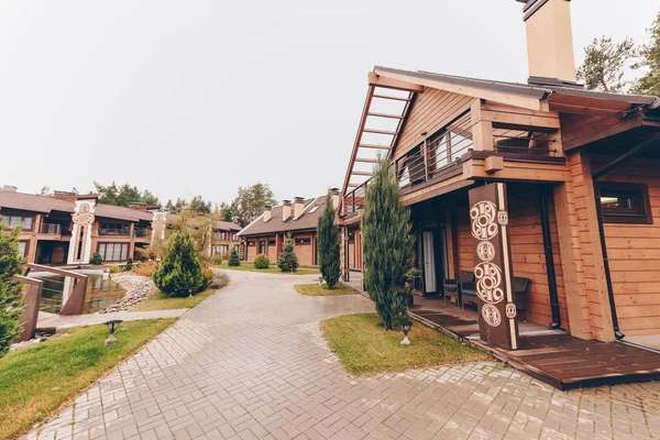 Cabañas en el campo — Stock Photo