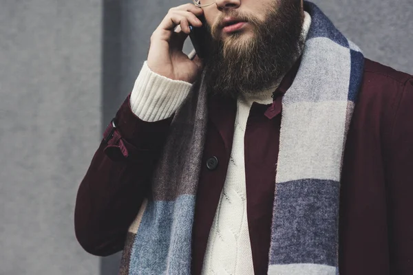 Phone talk — Stock Photo