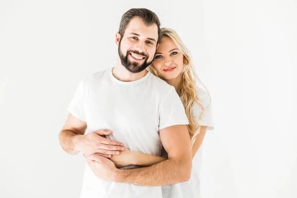 Jovem casal abraço — Fotografia de Stock