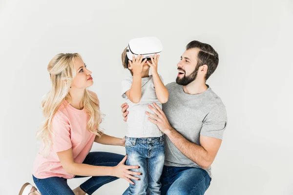 Family with vr headset — Stock Photo