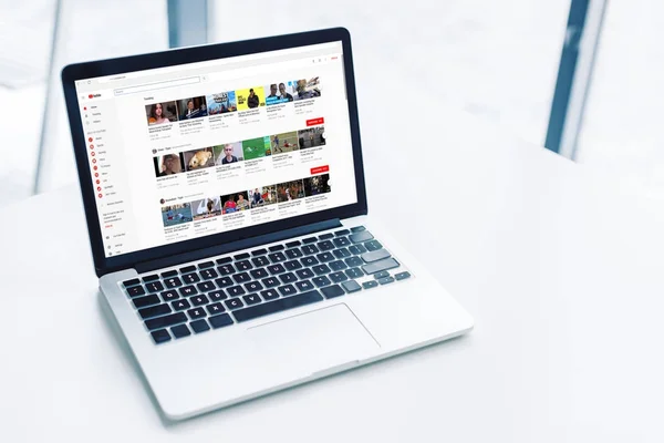 Laptop with youtube website — Stock Photo