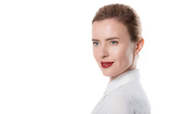 Femme souriante avec beau maquillage isolé sur blanc — Photo de stock