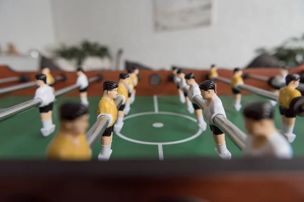 Futebol de mesa na sala de estar moderna — Fotografia de Stock