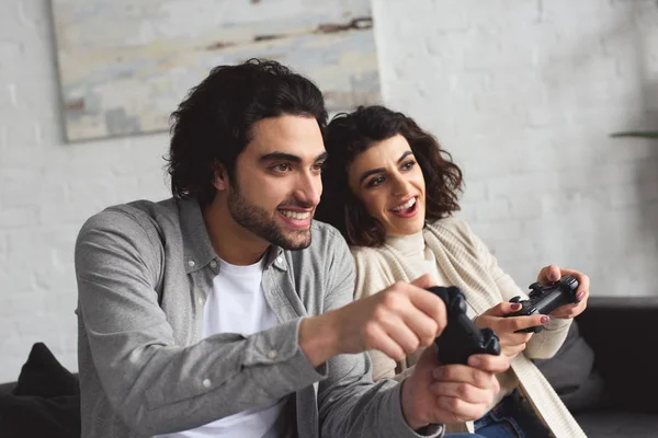 Playing video game — Stock Photo