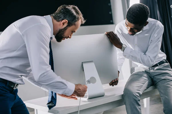 Connecting desktop computer — Stock Photo