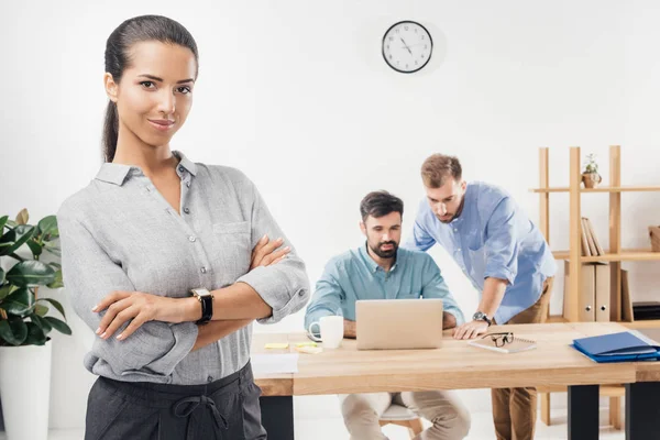 Gente de negocios en la oficina — Foto de Stock