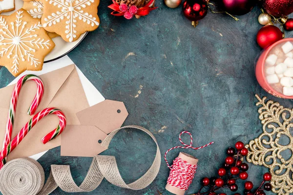 Karácsonyi édesség és dekoráció — Stock Fotó