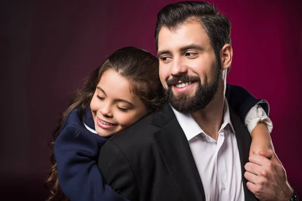 Daughter Hugging Father Back Burgundy — Stock Photo, Image