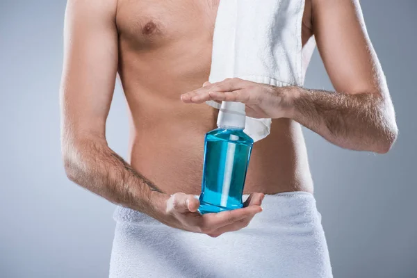 Midsection Man Bath Towel Shoulder Waist Holding Bottle Tooth Rinse — Free Stock Photo