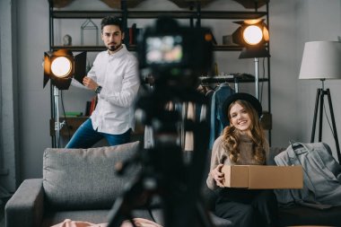 moda blogcular yeni vlog çekim için oda hazırlama
