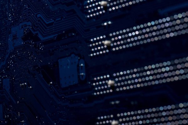 селективная фокусировка элементов материнской платы компьютера
