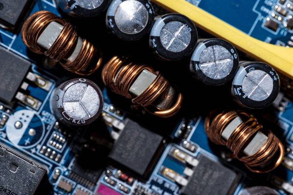 селективный фокус материнской платы компьютера различные детали
