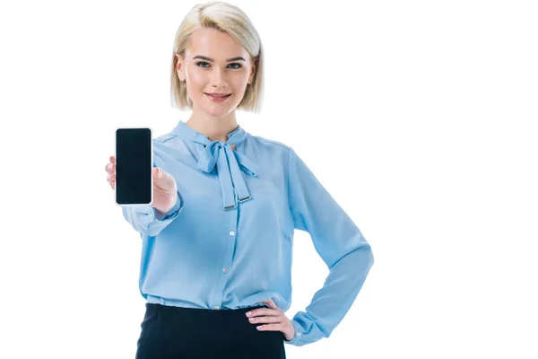 Krásný Stylový Podnikatelka Představí Smartphone Izolované Bílém — Stock fotografie