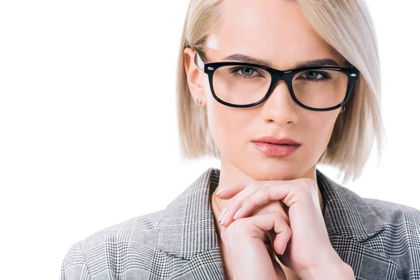 Durchdachte Blonde Geschäftsfrau Mit Brille Isoliert Auf Weiß — Stockfoto