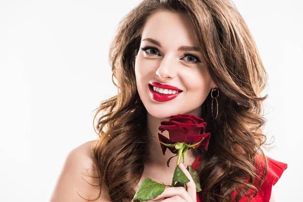 Sorrindo Menina Atraente Com Rosa Vermelha Isolado Branco Conceito Dia — Fotografia de Stock