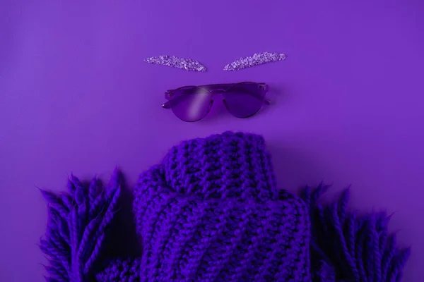 Vista Superior Gafas Bufanda Aislada Púrpura — Foto de Stock