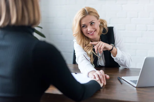 Smiling Businesswoman Palming Coworker Hand Office — Stock Photo, Image