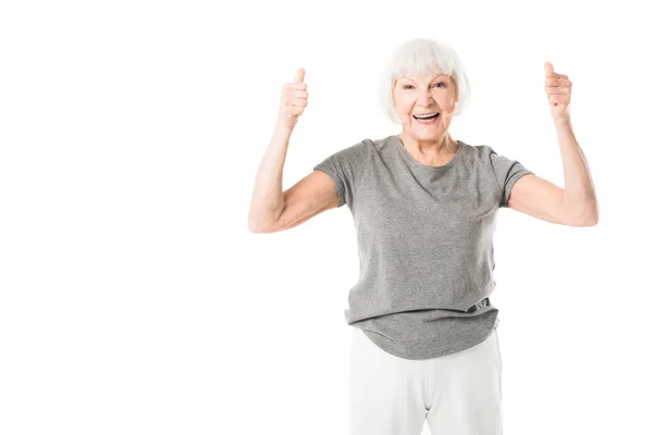 Lächelnde Seniorin Zeigt Daumen Hoch Geste Auf Weiß — Stockfoto